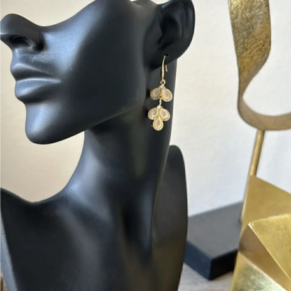 Vintage style drop earrings A779